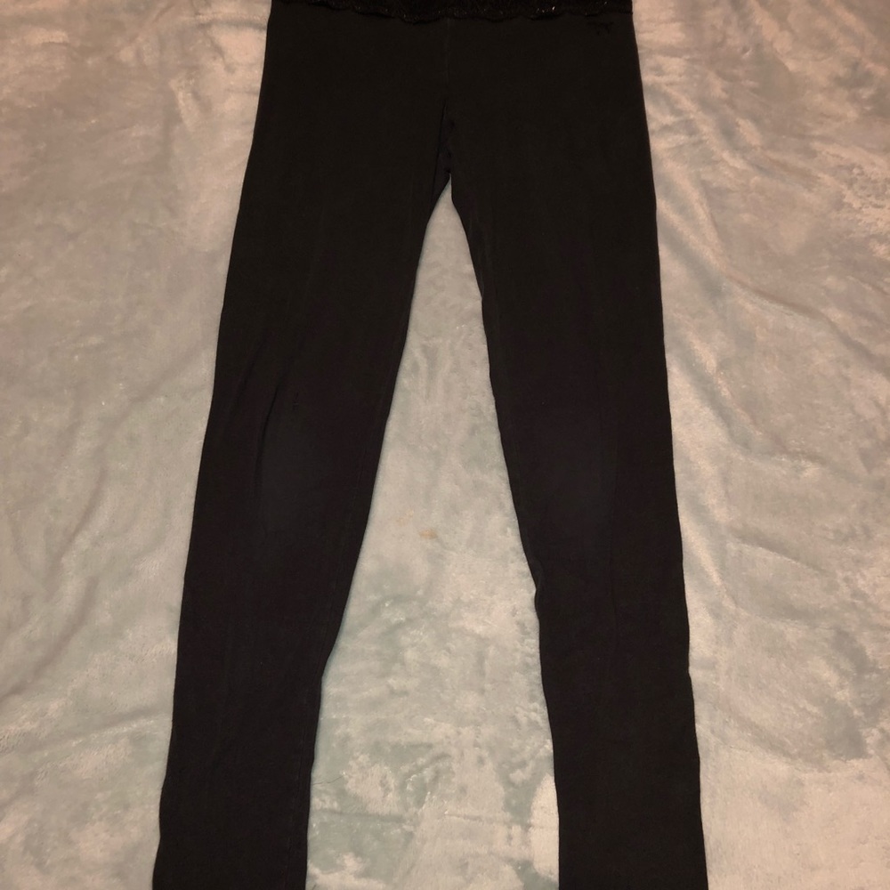 Black leggings